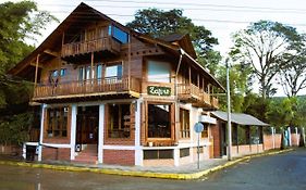 Hostal Zafiro Mindo